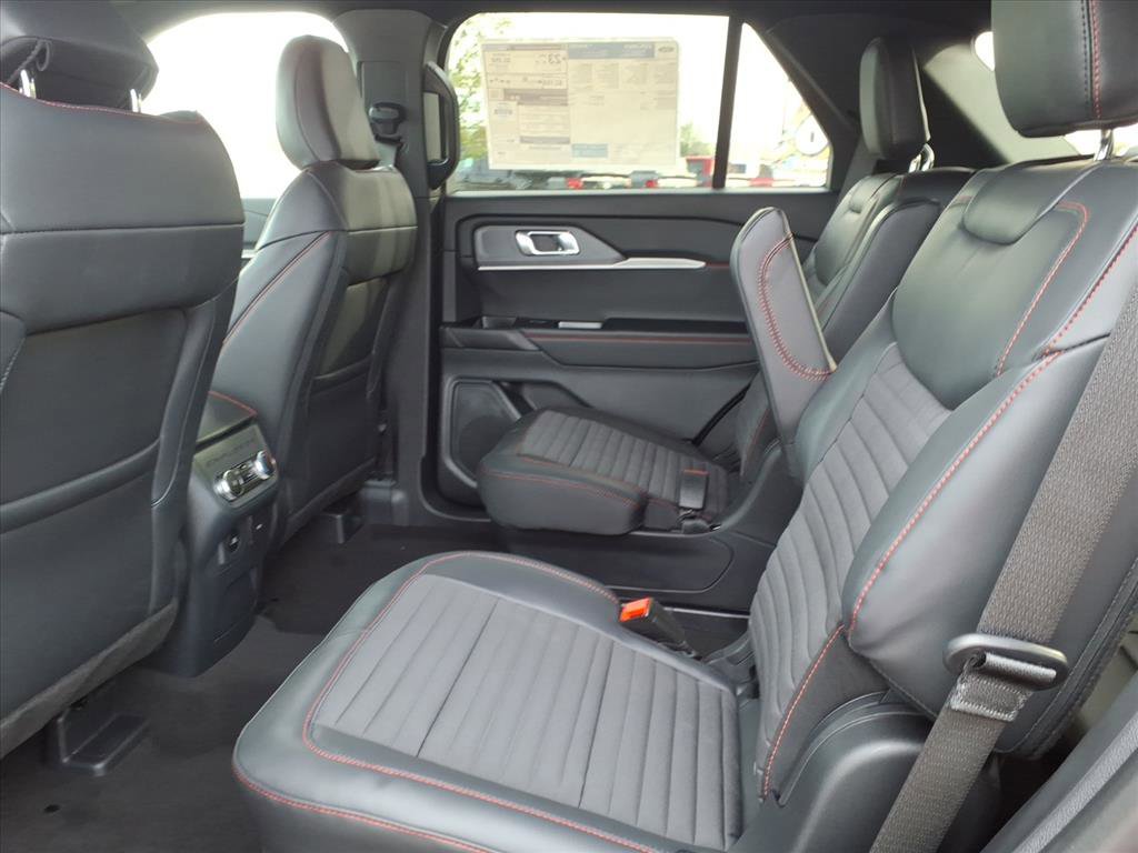 New 2026 Ford Explorer ST-Line image 13