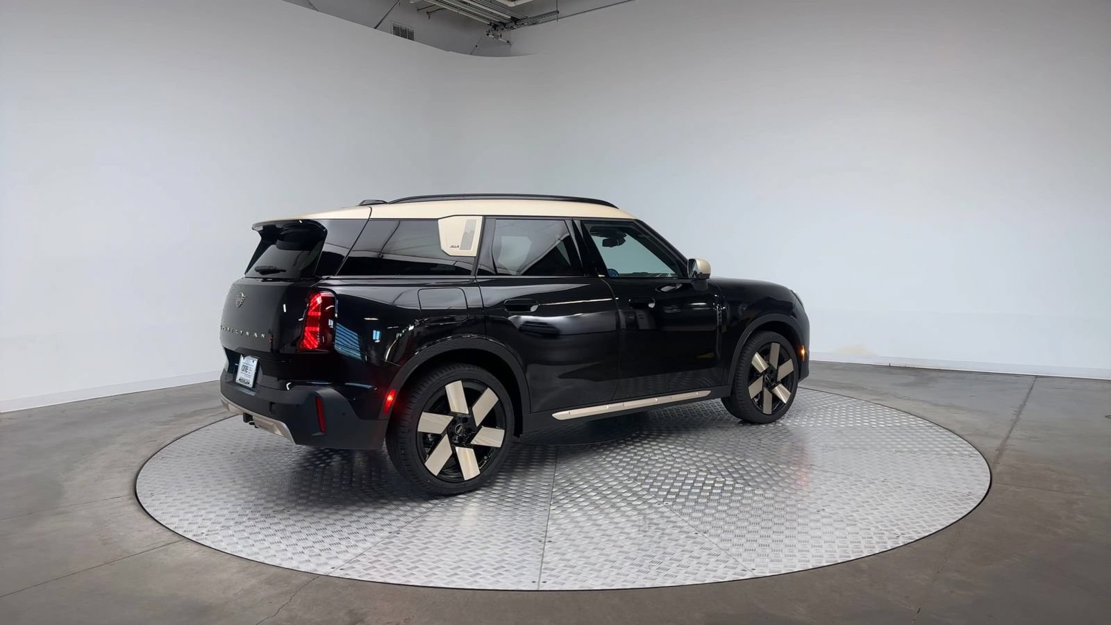 Used 2026 MINI Cooper Countryman S w/ Comfort Package Max AWD/4WD image 3