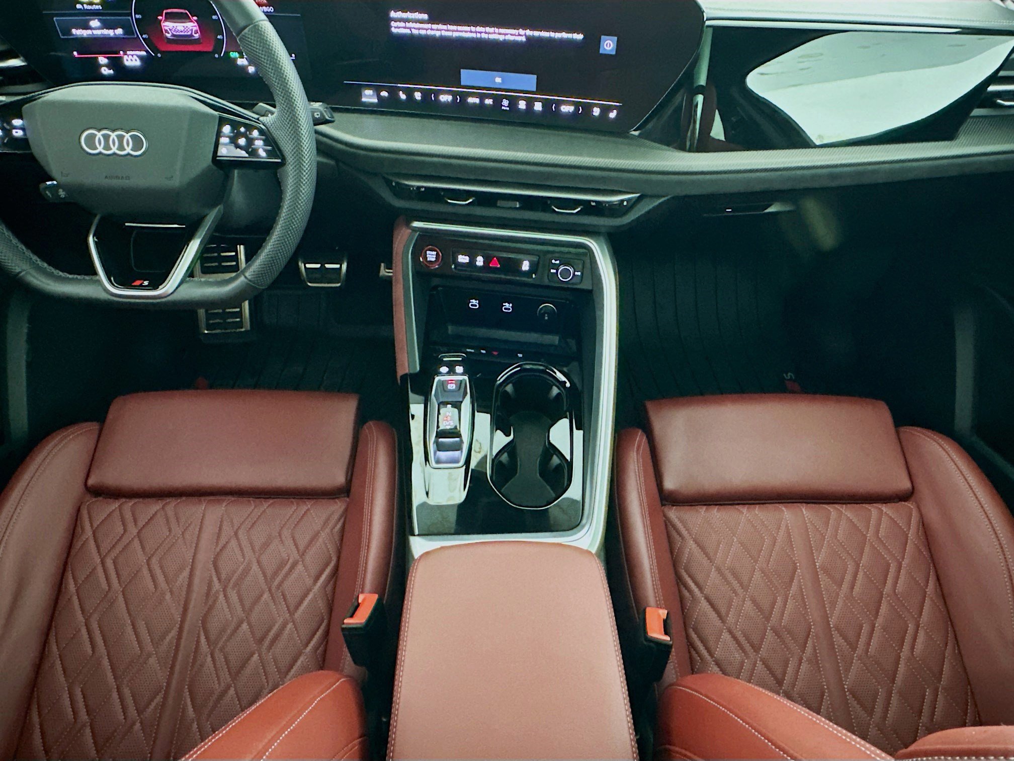 Used 2025 Audi SQ5 Premium Plus w/ Premium Plus Package image 18