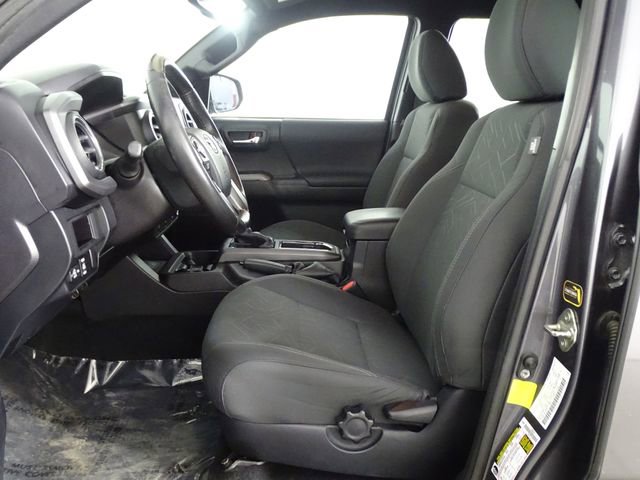 Used 2016 Toyota Tacoma TRD Off-Road w/ Towing Package image 11