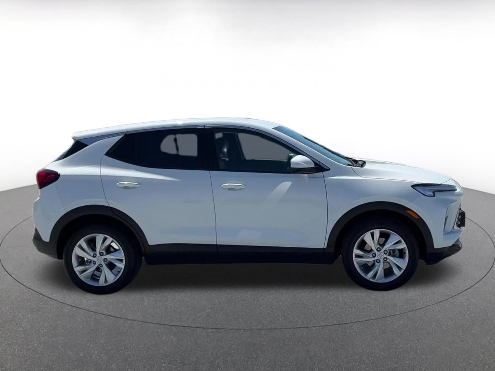 Used 2025 Buick Encore GX Preferred FWD image 16
