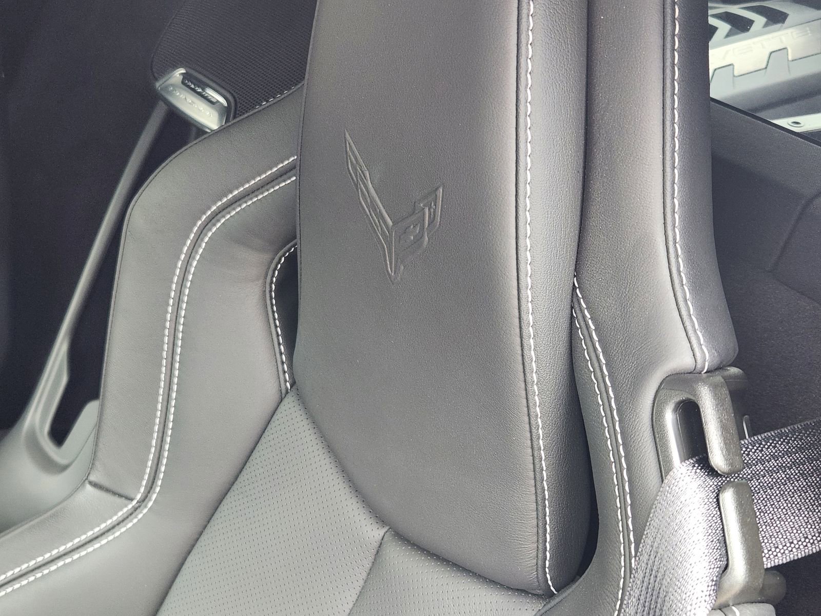 Used 2025 Chevrolet Corvette Stingray Coupe w/ Battery Protection Package image 17