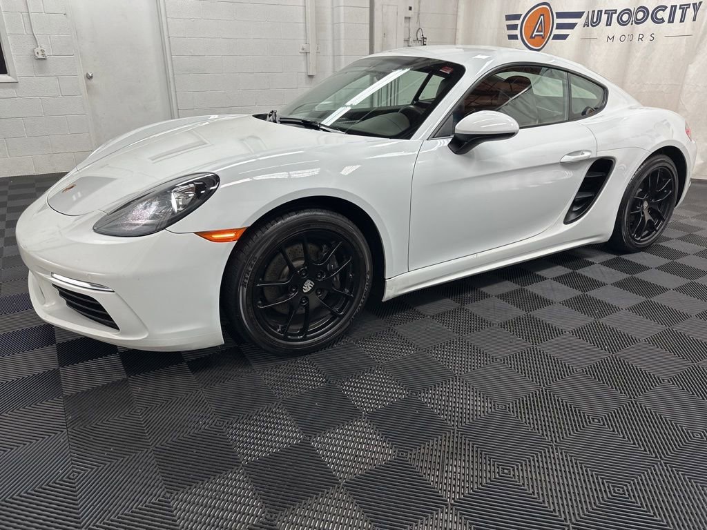 Used 2019 Porsche 718 Cayman RWD image 5