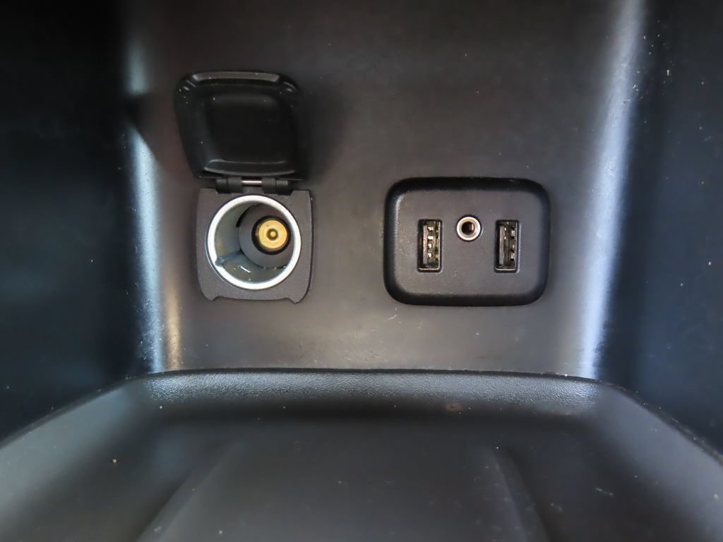 Certified 2019 GMC Acadia Denali w/ Technology Package AWD/4WD image 10