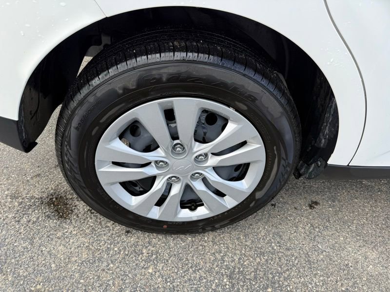 Certified 2023 Kia Soul LX FWD image 15
