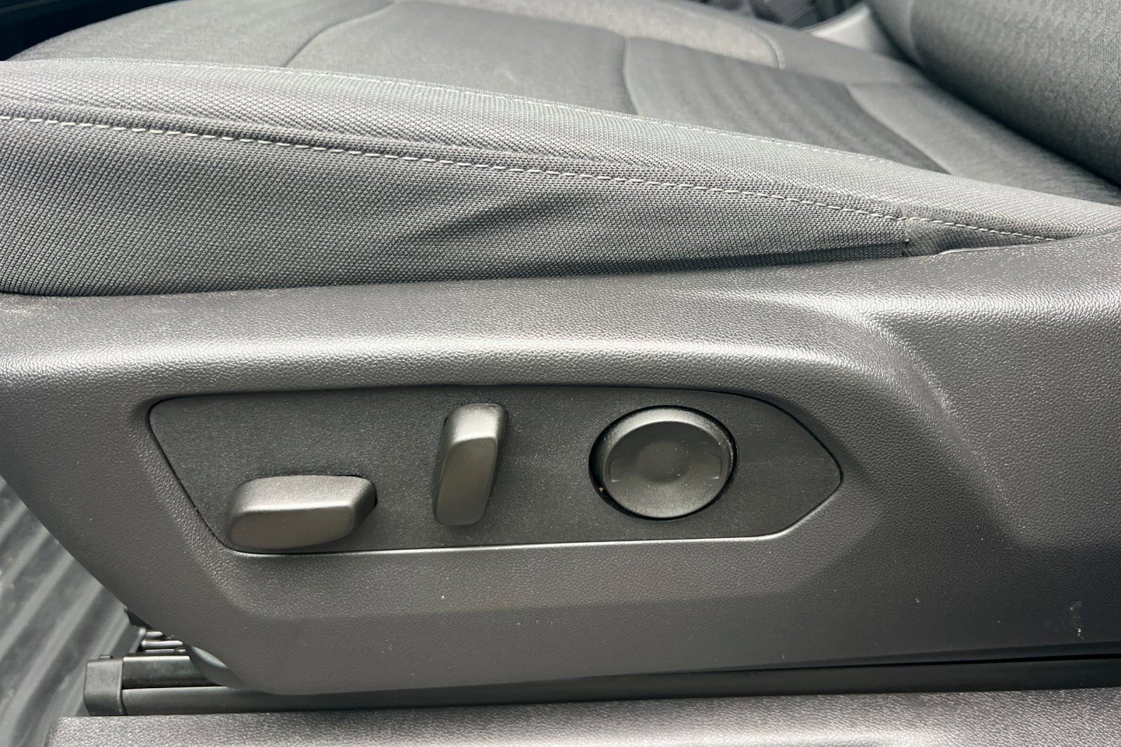 Used 2025 GMC Sierra 1500 Pro w/ Graphite Edition image 14