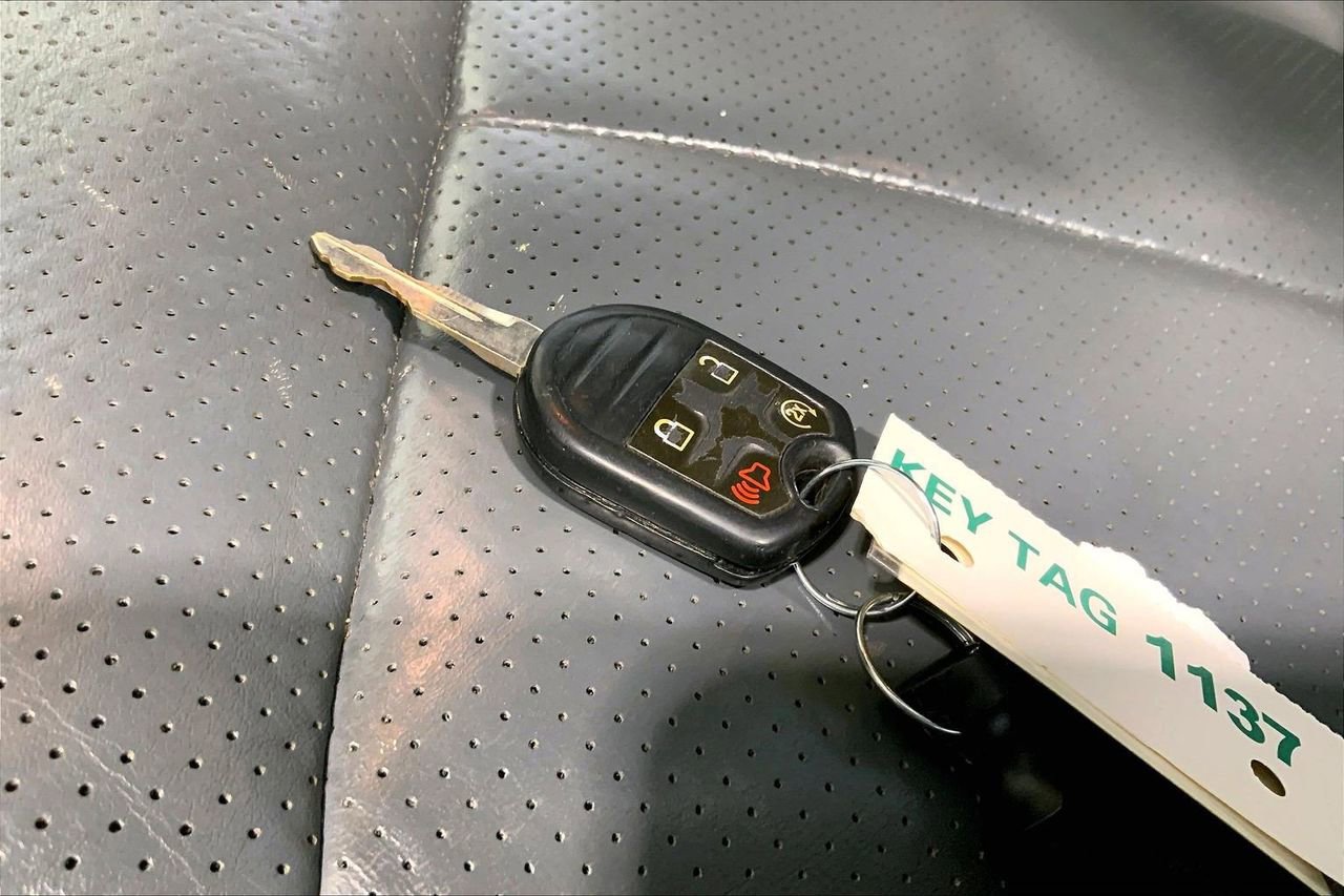 Used 2012 Ford F150 Platinum image 19