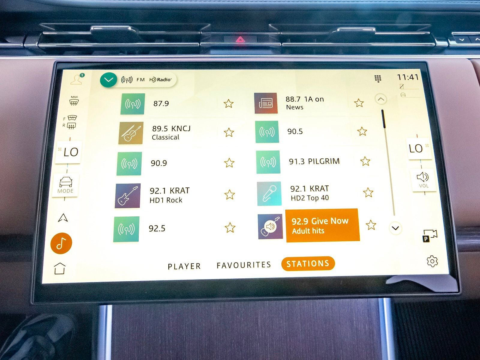 New 2025 Land Rover Range Rover SE image 19