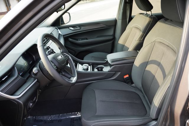 Certified 2024 Jeep Grand Cherokee L Laredo w/ Luxury Tech Group I AWD/4WD image 15