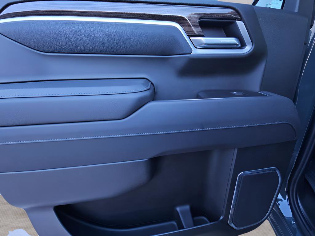 Used 2026 Chevrolet Silverado 1500 LT RWD image 31
