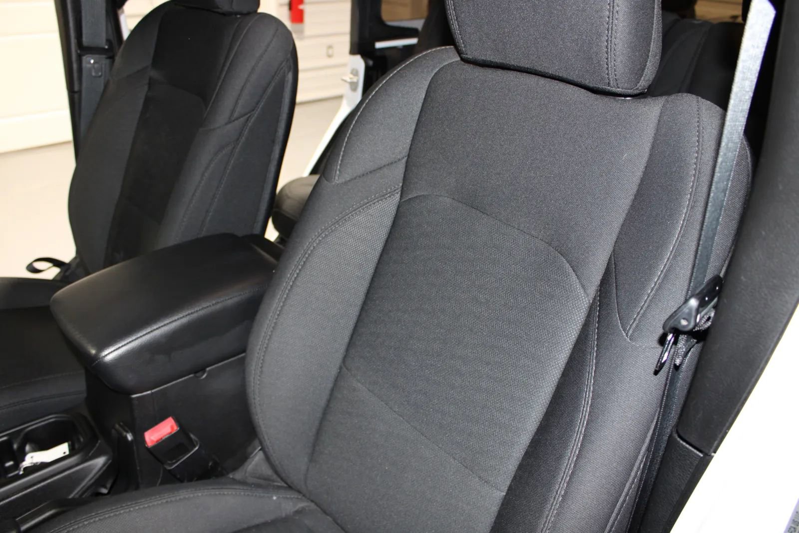 Used 2020 Jeep Wrangler Unlimited Sport S image 13