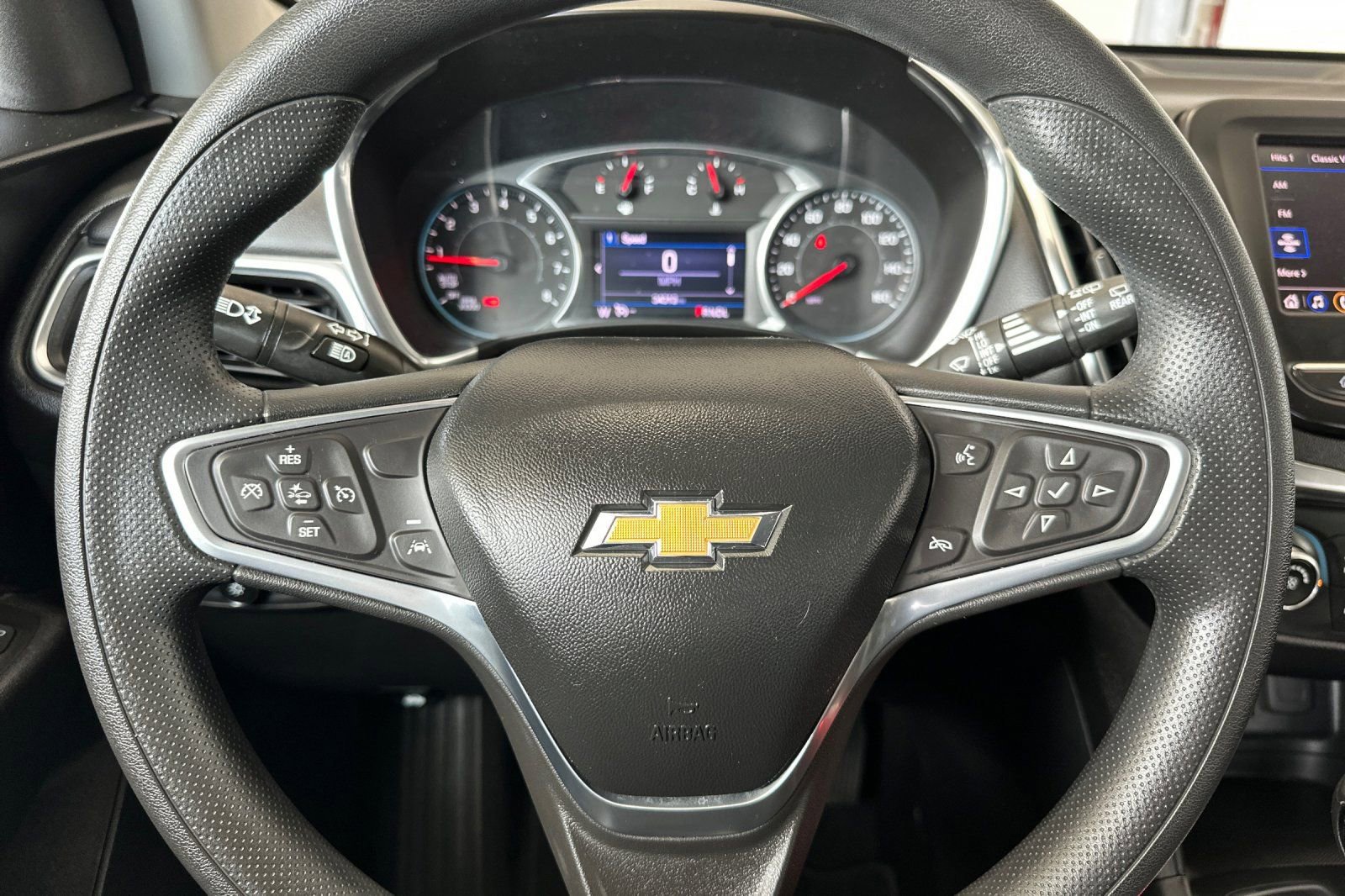 Used 2022 Chevrolet Equinox LT image 23