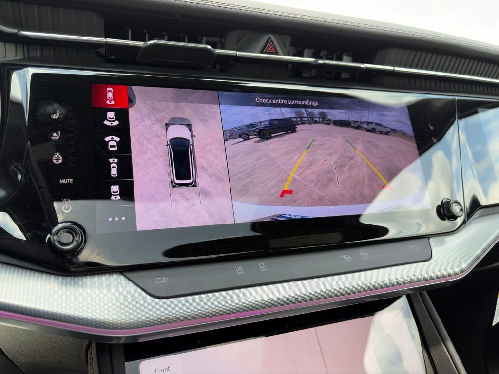 Used 2024 Jeep Wagoneer Launch Edition AWD/4WD image 26