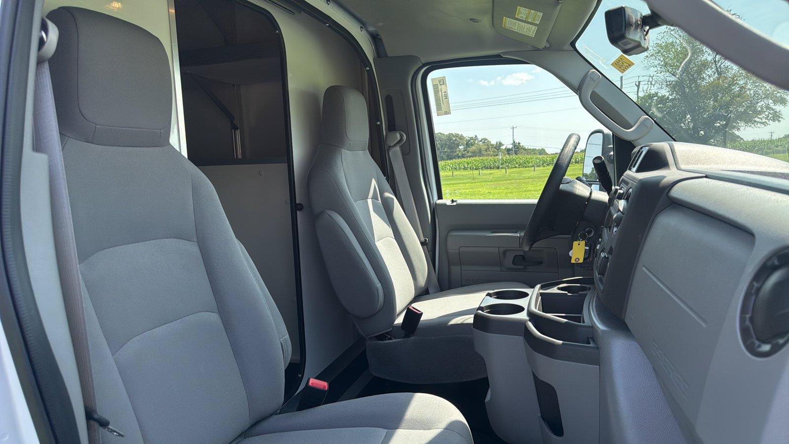 New 2027 Ford E-350 and Econoline 350 Super Duty w/ Power Equipment Group RWD image 16