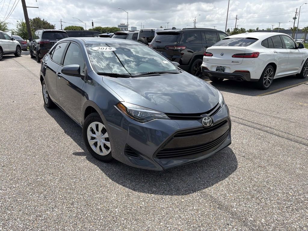 Used 2019 Toyota Corolla L FWD image 1
