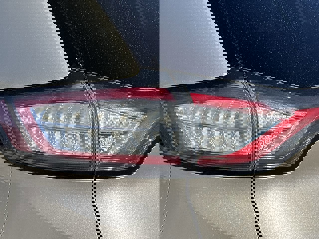 Used 2018 Ford Edge Titanium image 7