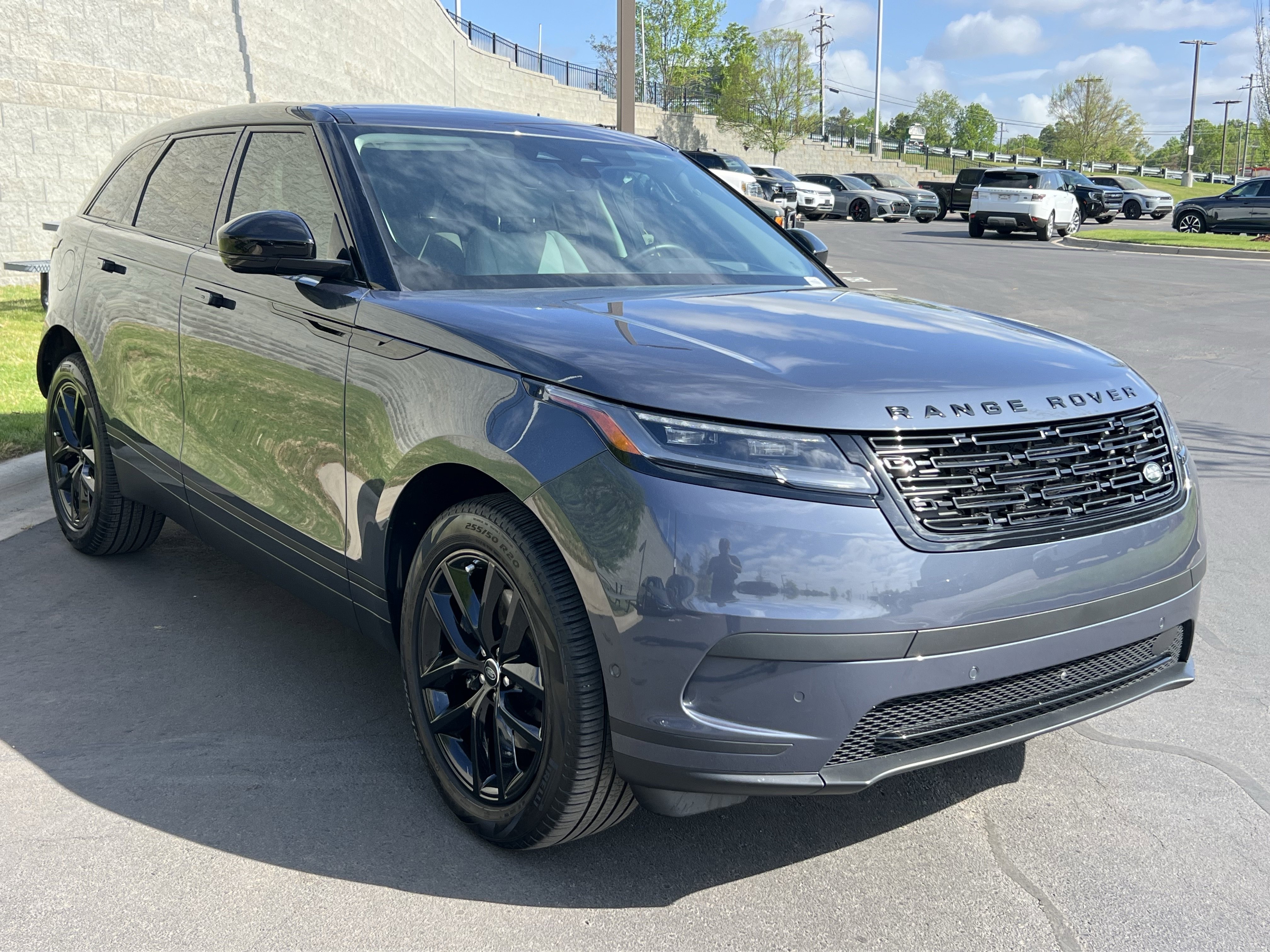 Certified 2025 Land Rover Range Rover Velar S image 9