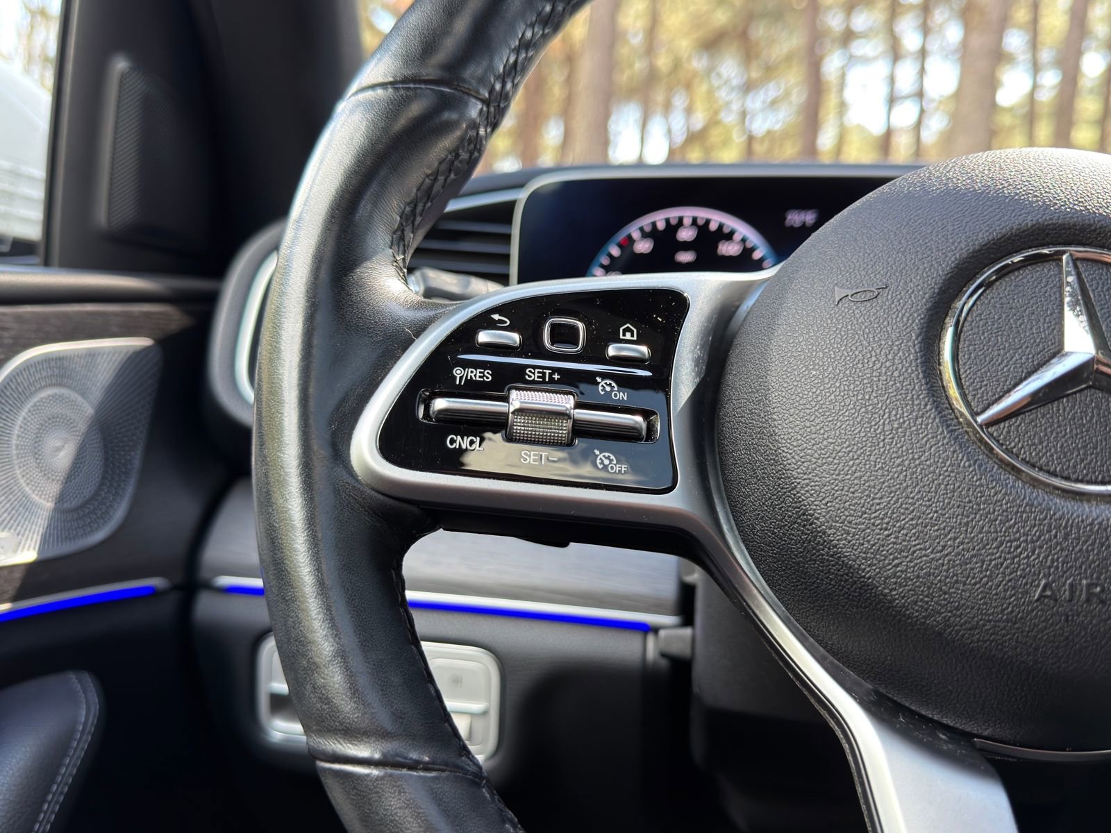 Used 2020 Mercedes-Benz GLE 350 4MATIC image 25