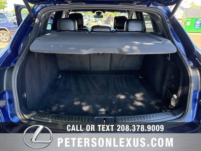 Used 2022 Porsche Macan AWD/4WD image 21