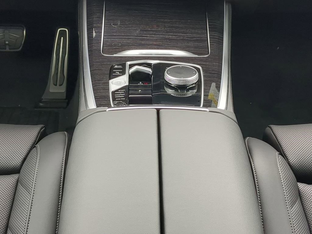 New 2026 BMW X5 sDrive40i image 19