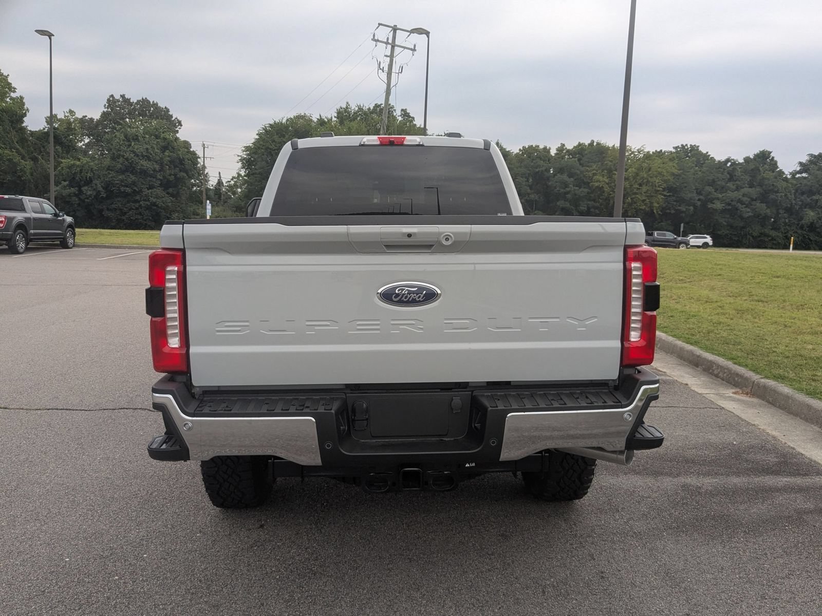 New 2026 Ford F250 Lariat w/ Tremor Off-Road Package AWD/4WD image 4