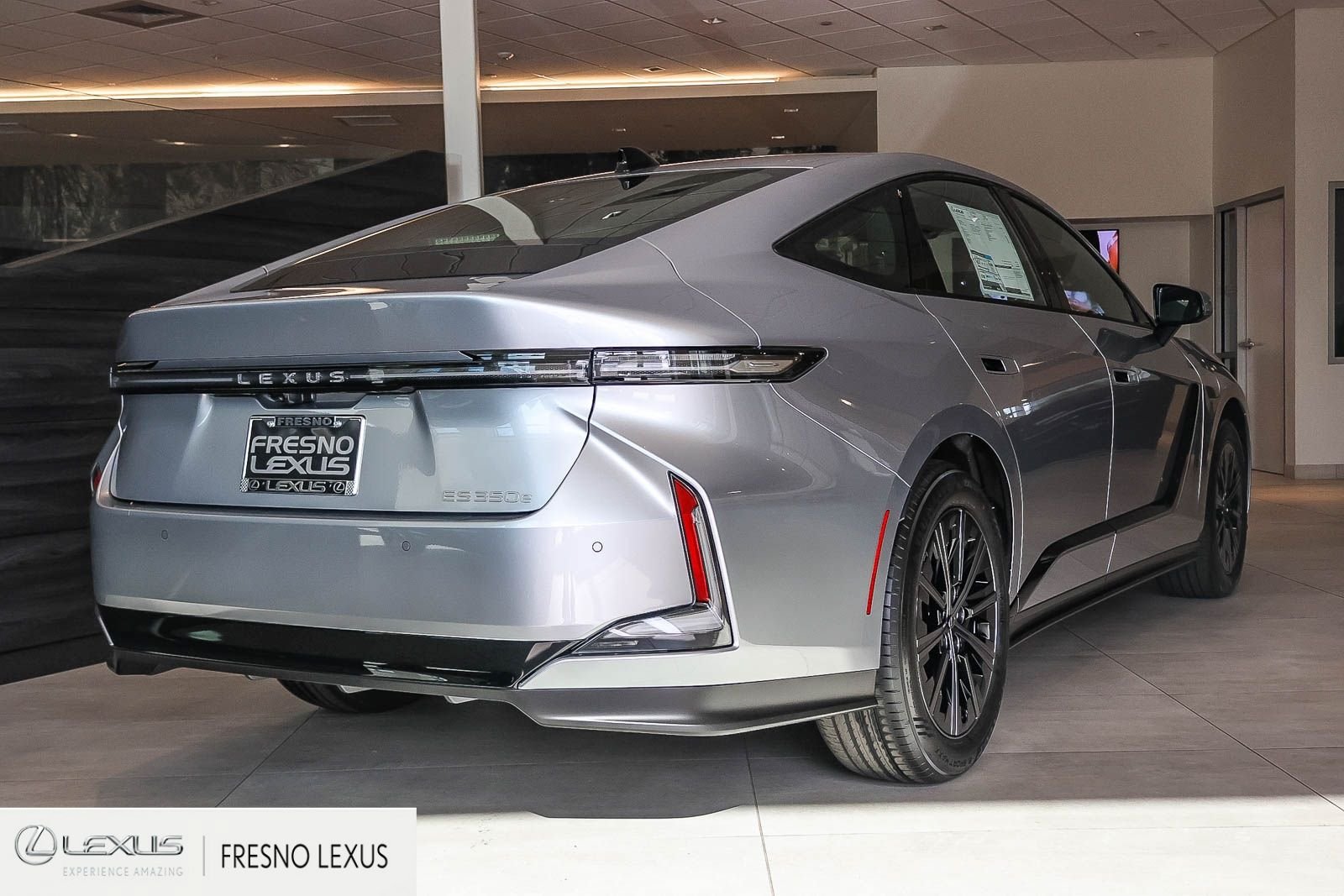 New 2026 Lexus ES 350e FWD image 4
