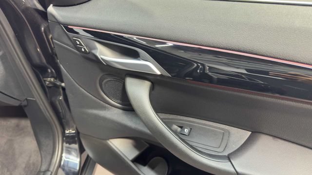 Used 2020 BMW X2 sDrive28i w/ Convenience Package FWD image 13