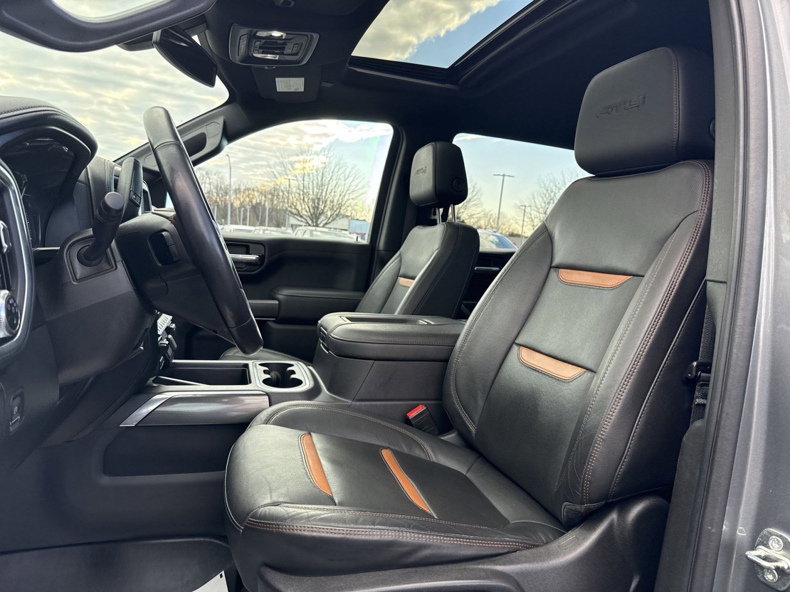 Used 2021 GMC Sierra 1500 AT4 w/ AT4 Preferred Package image 11