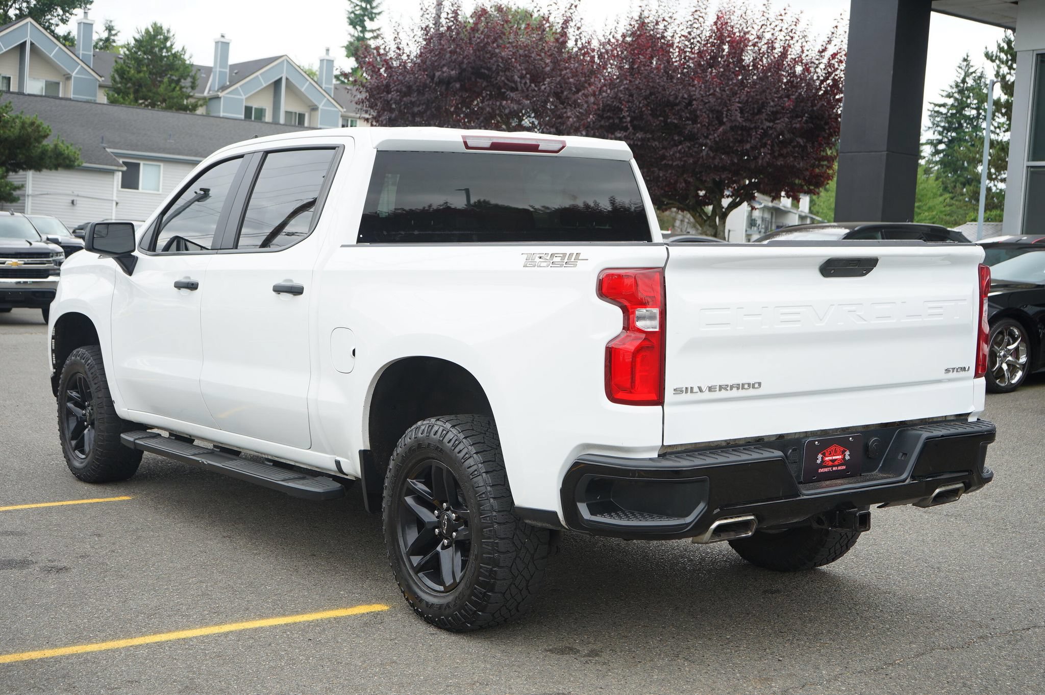 Used 2019 Chevrolet Silverado 1500 Custom Trail Boss w/ Custom Convenience Package AWD/4WD image 3