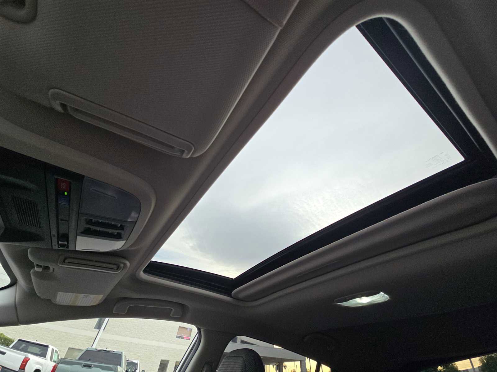 Used 2024 Subaru Crosstrek 2.0i Premium image 35