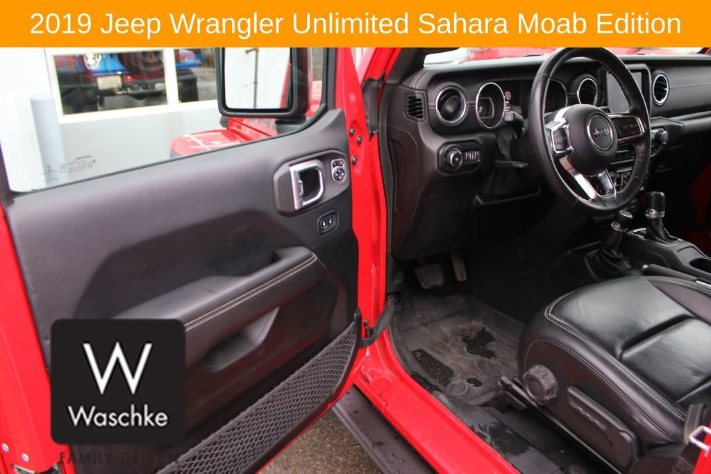 Used 2019 Jeep Wrangler Unlimited Sahara w/ Quick Order Package 24M Moab image 15
