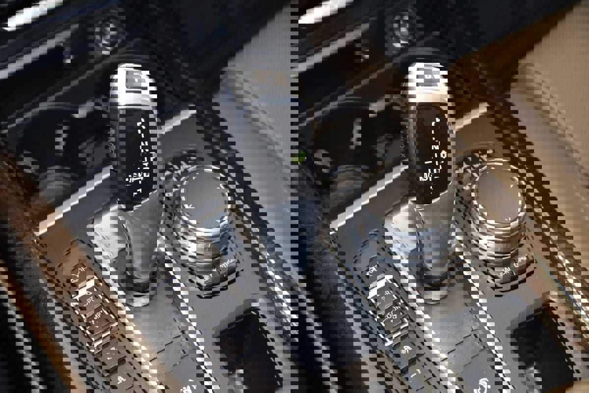 Used 2017 BMW X5 xDrive40e image 7