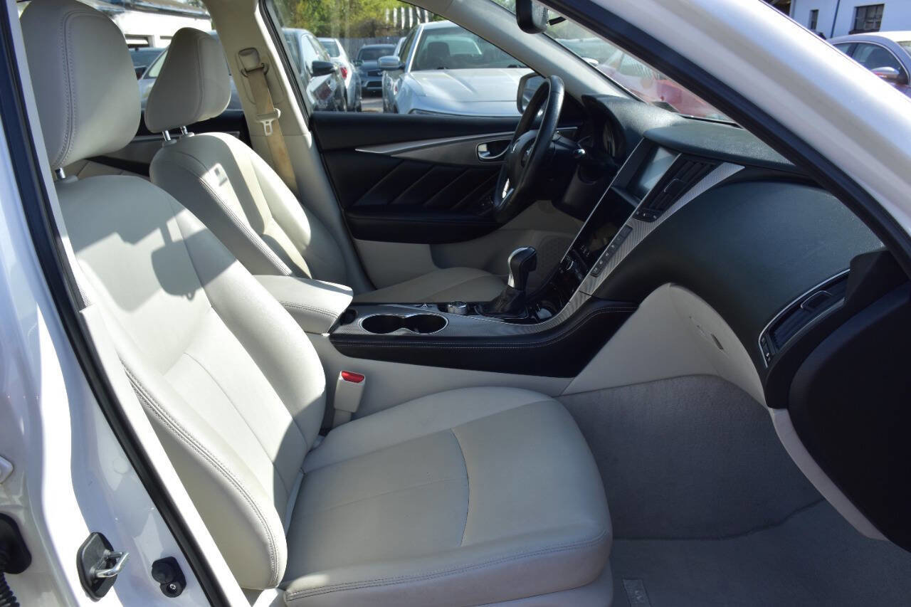 Used 2015 INFINITI Q50 Premium w/ Navigation Package AWD/4WD image 20