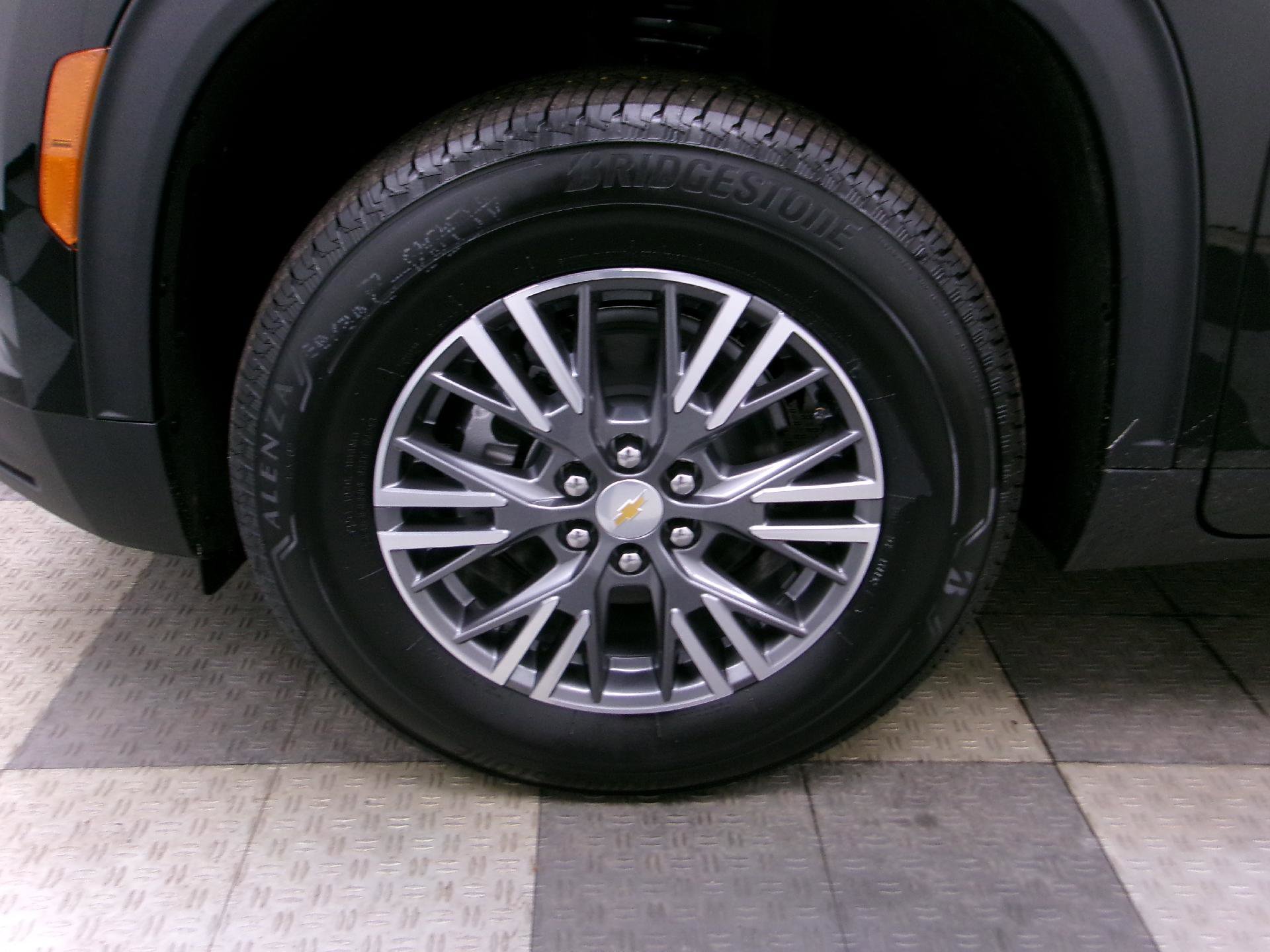 New 2026 Chevrolet Traverse LT w/ Driver Confidence Package image 18