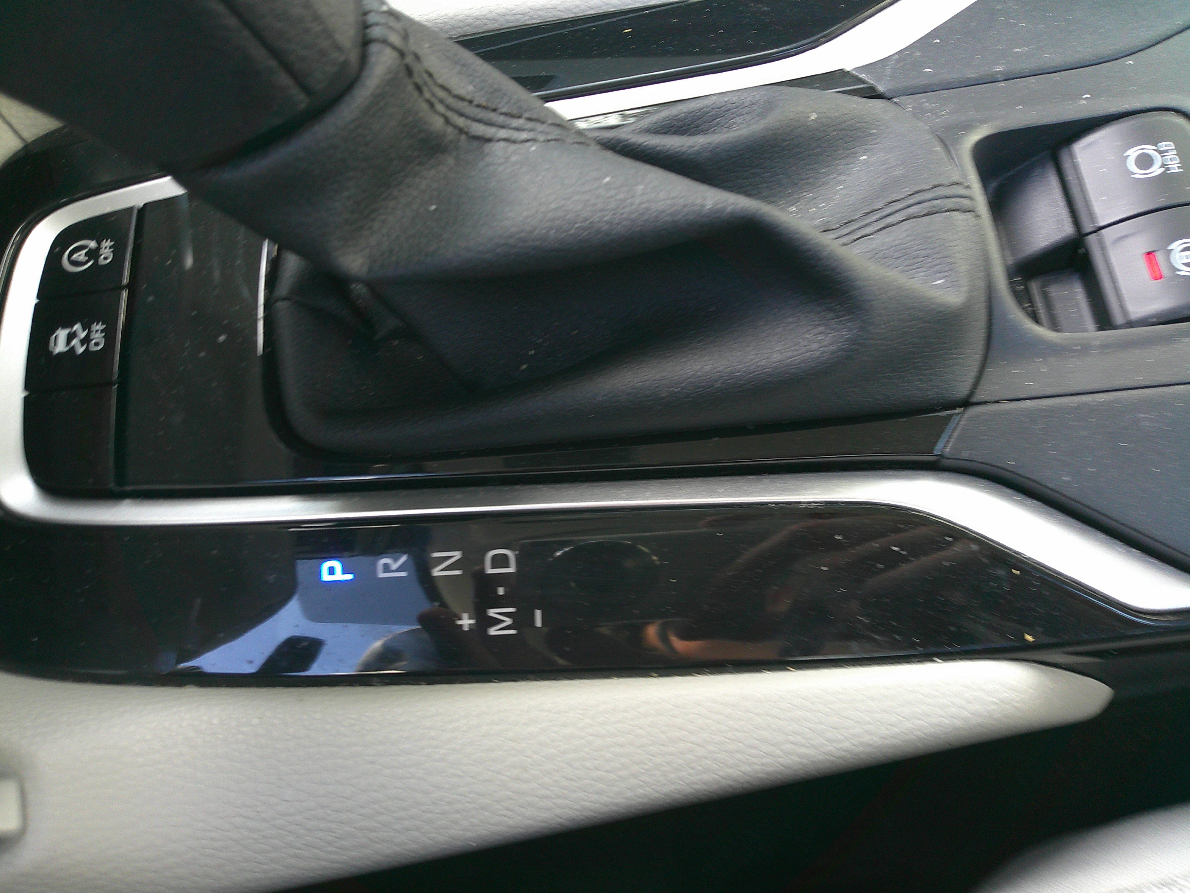 Used 2023 Toyota Corolla Cross L image 27