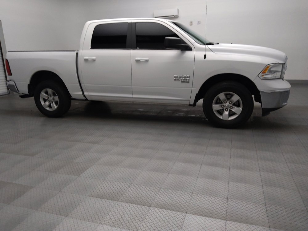 Used 2021 RAM 1500 Classic SLT image 11