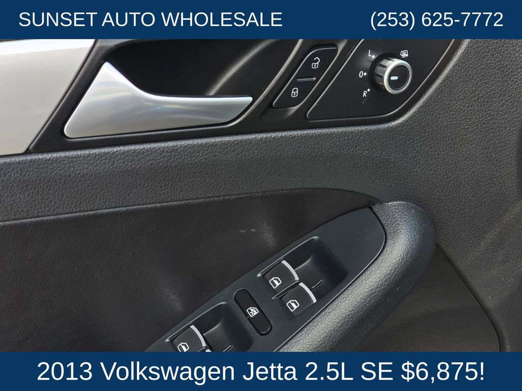 Used 2013 Volkswagen Jetta SE image 25