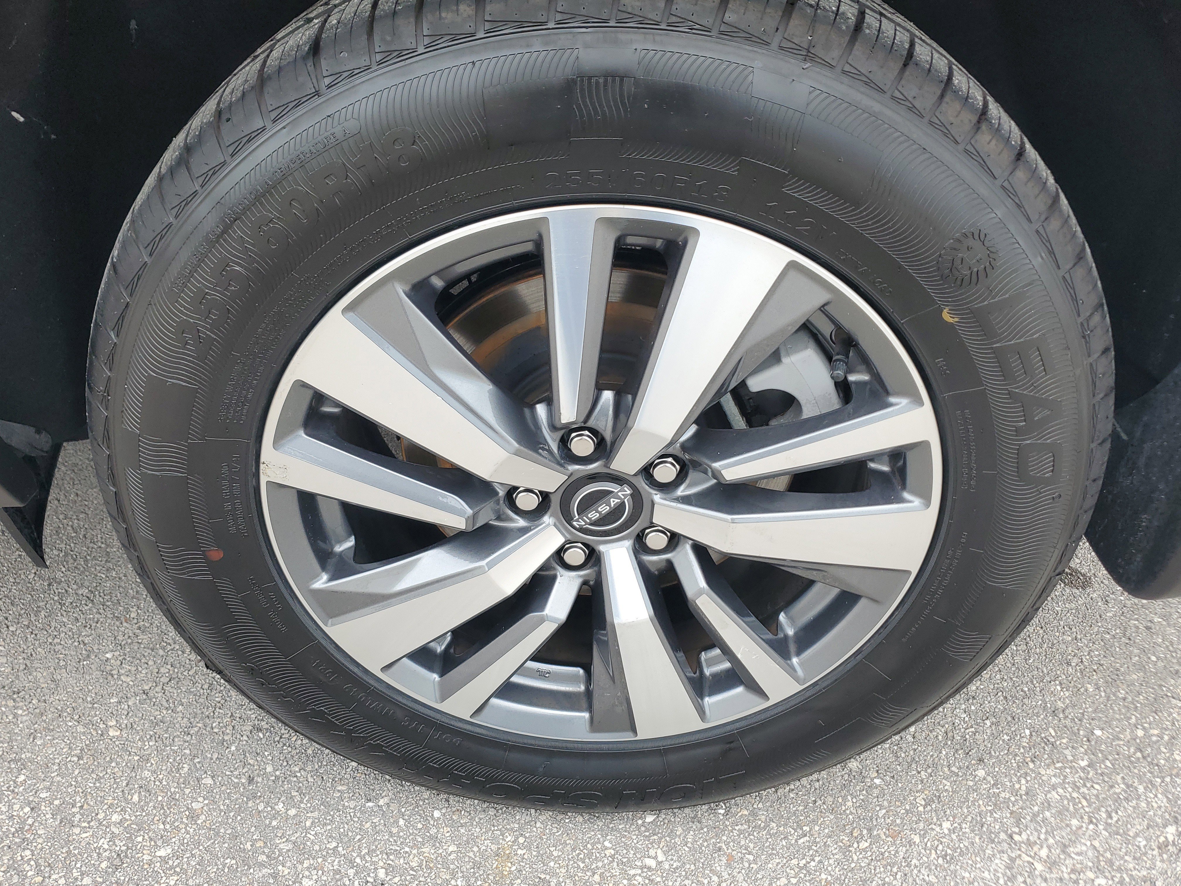 Used 2024 Nissan Pathfinder SL image 30