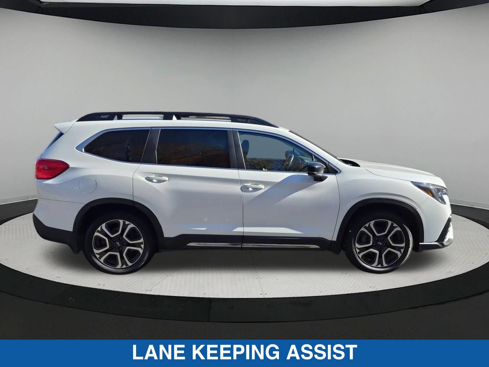 Certified 2024 Subaru Ascent Limited w/ Technology Package AWD/4WD image 2