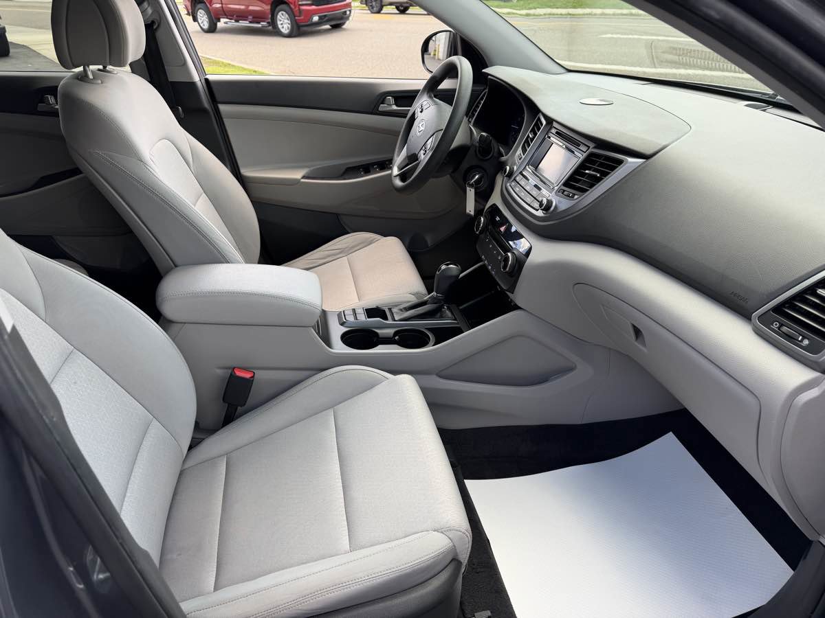 Used 2018 Hyundai Tucson SE AWD/4WD image 18
