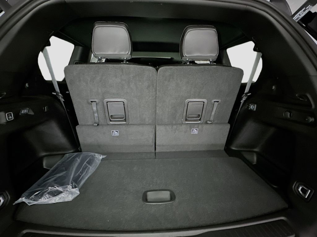 New 2025 Jeep Grand Cherokee L Altitude image 31