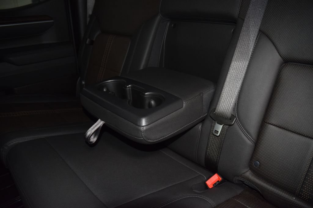 Used 2025 Chevrolet Silverado 1500 High Country AWD/4WD image 47