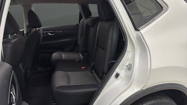 Used 2017 Nissan Rogue S image 20