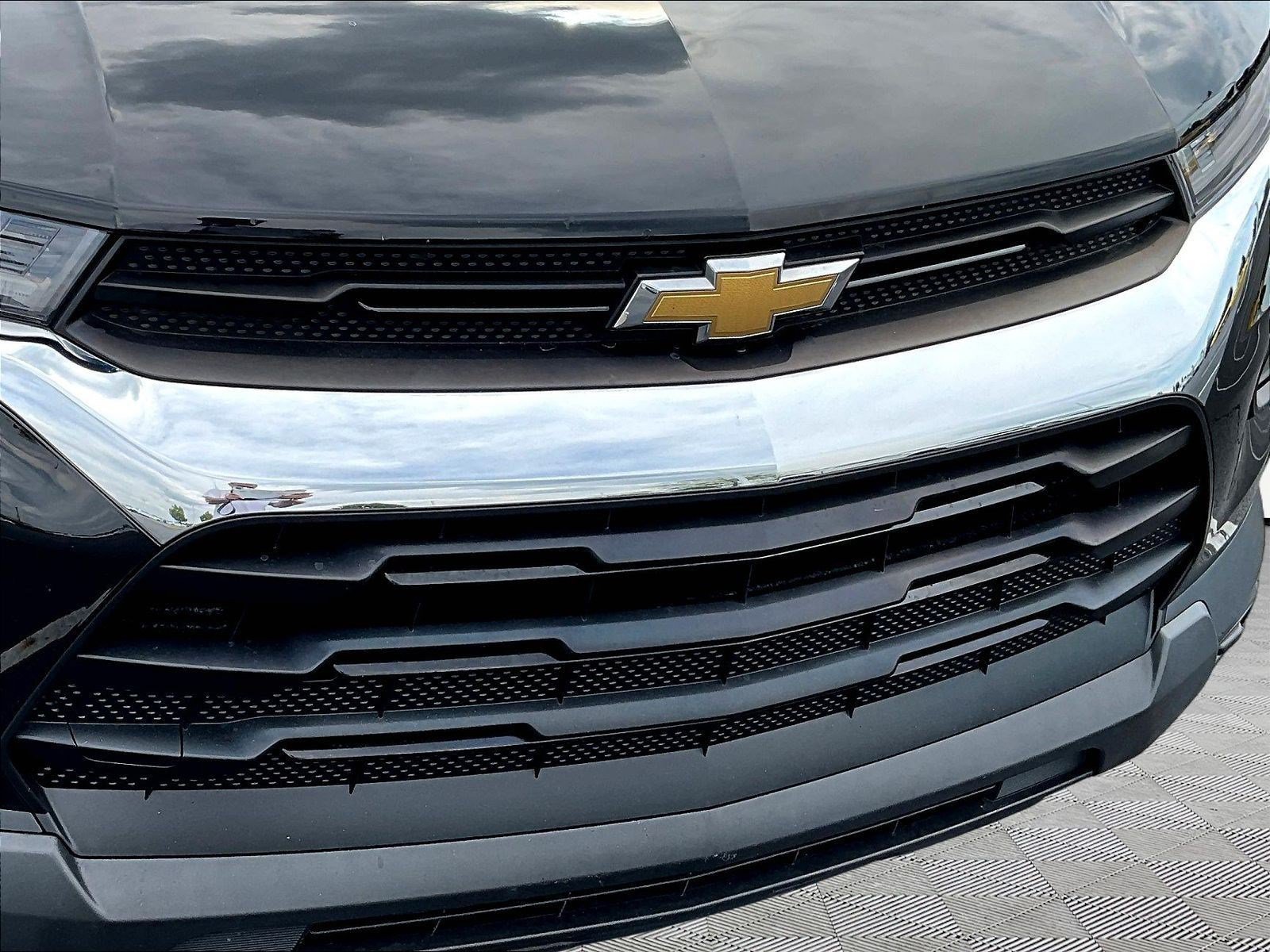 Used 2021 Chevrolet TrailBlazer LS FWD image 32