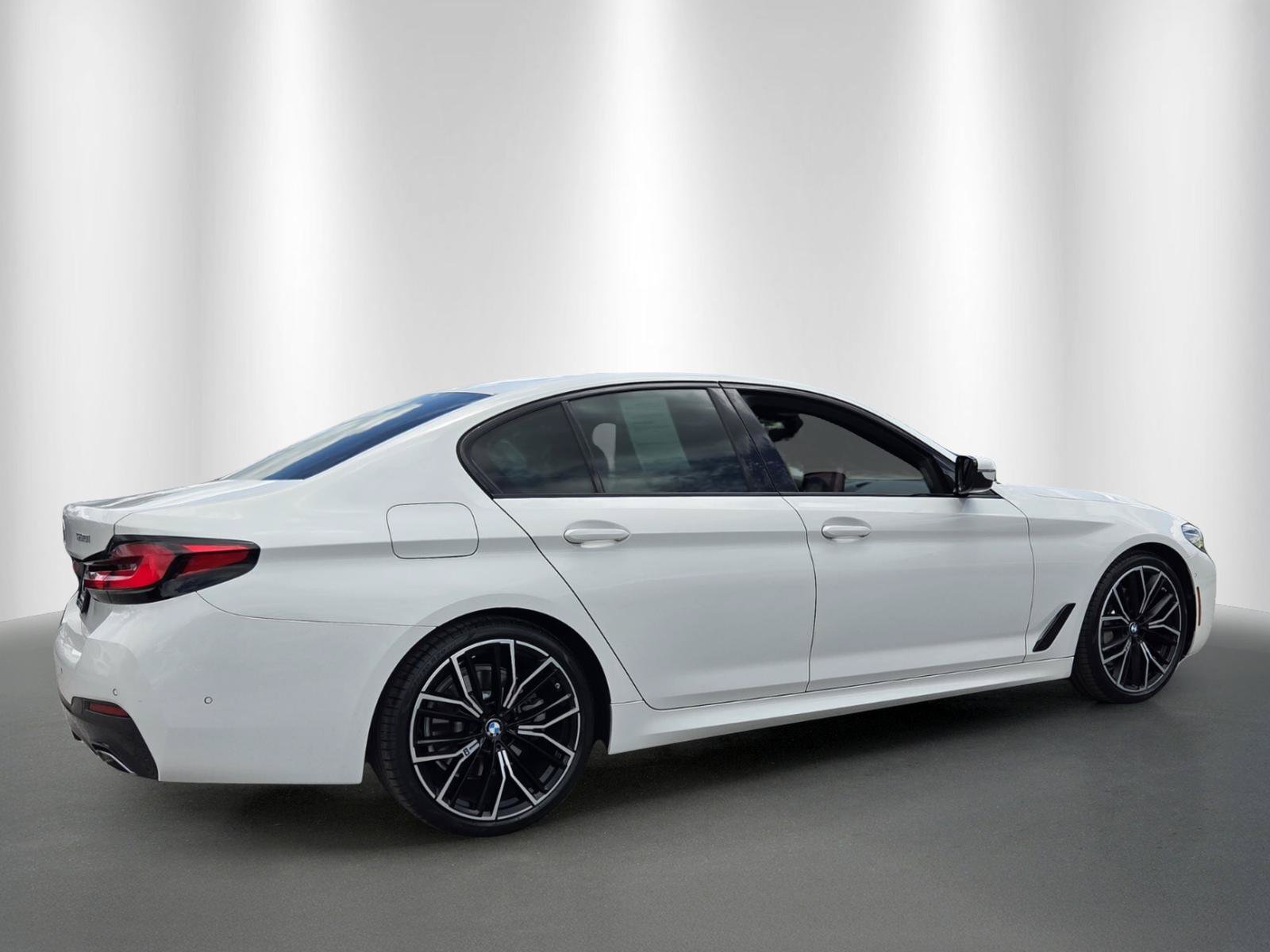 Certified 2023 BMW 530i w/ M Sport Package RWD image 7