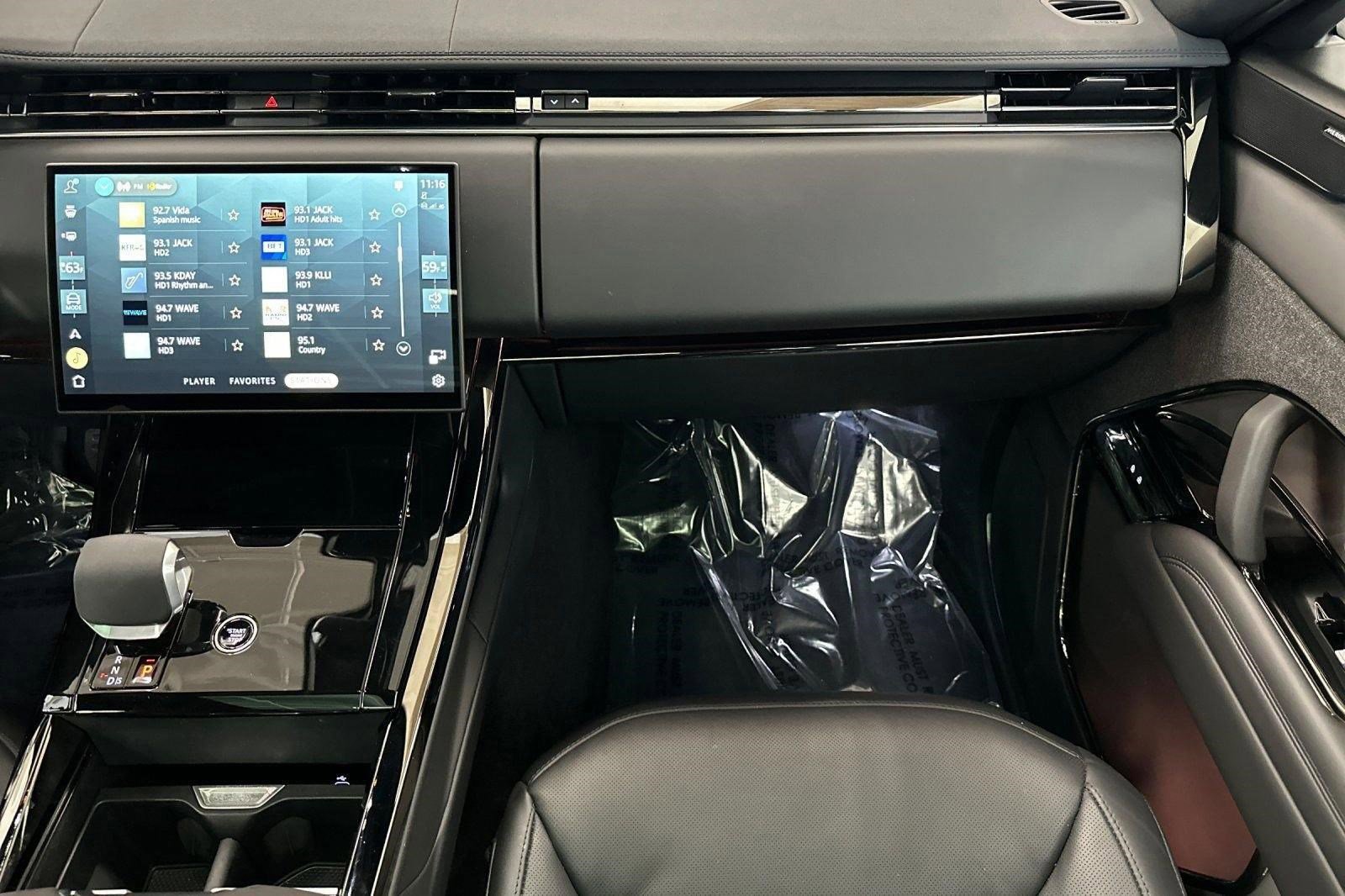 Certified 2025 Land Rover Range Rover Sport SE image 23