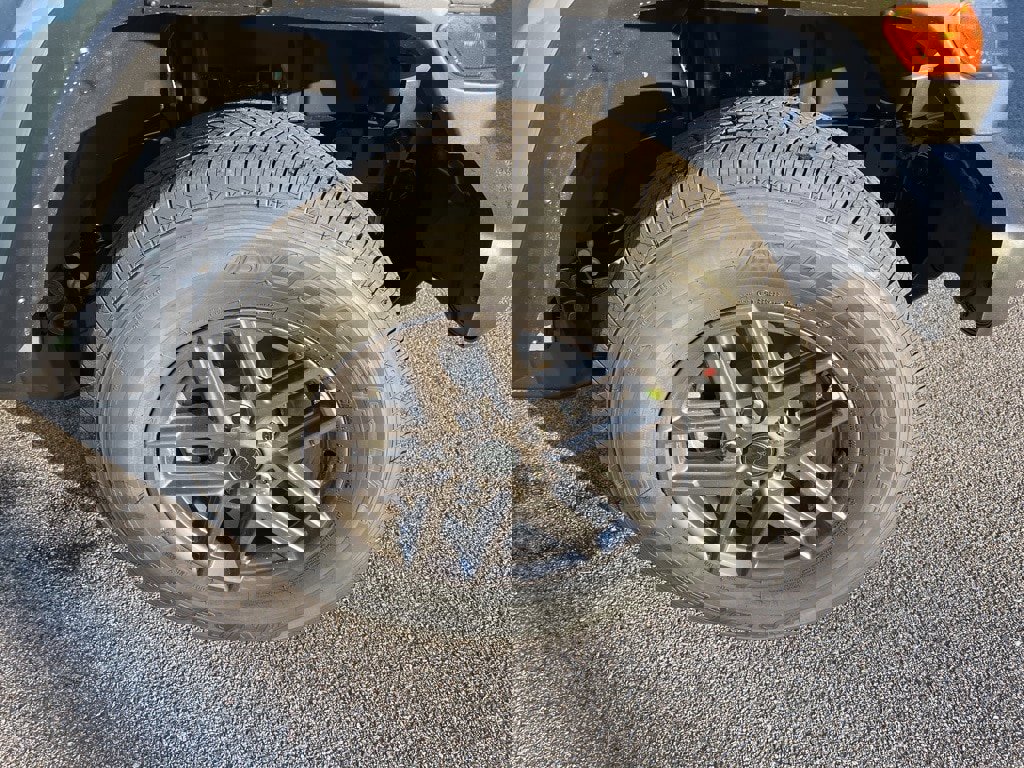 New 2026 Jeep Gladiator Sport image 9