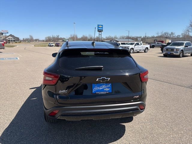 Used 2024 Chevrolet Trax RS FWD image 7