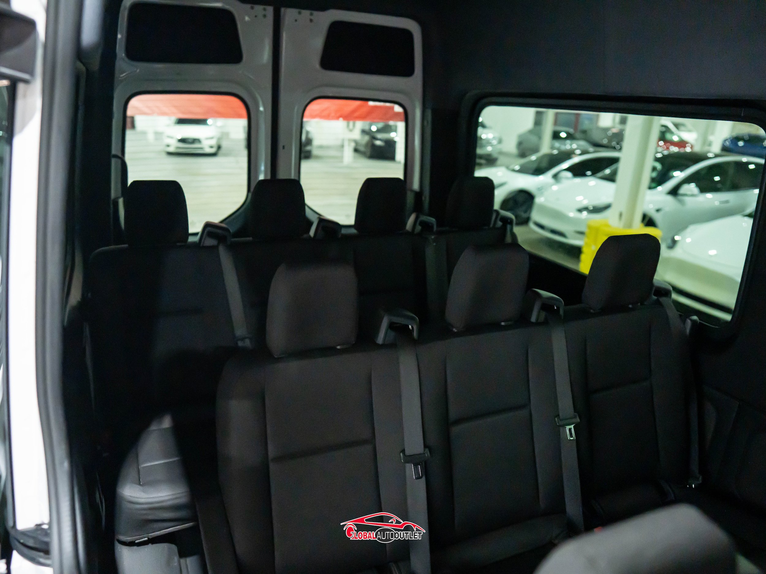 Used 2025 Mercedes-Benz Sprinter 2500 image 17