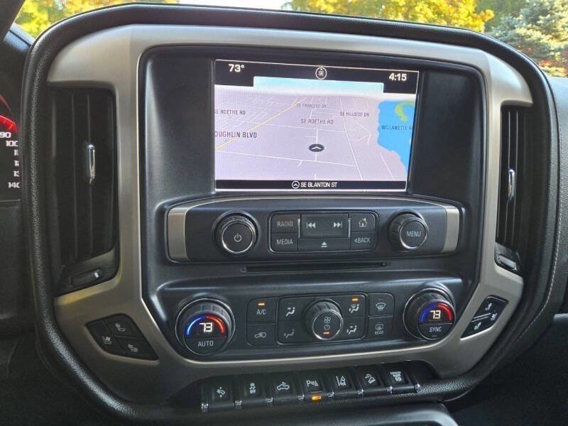 Used 2016 GMC Sierra 2500 Denali w/ Duramax Plus Package AWD/4WD image 22